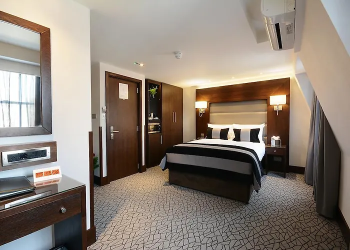 Paddington Court Executive Rooms